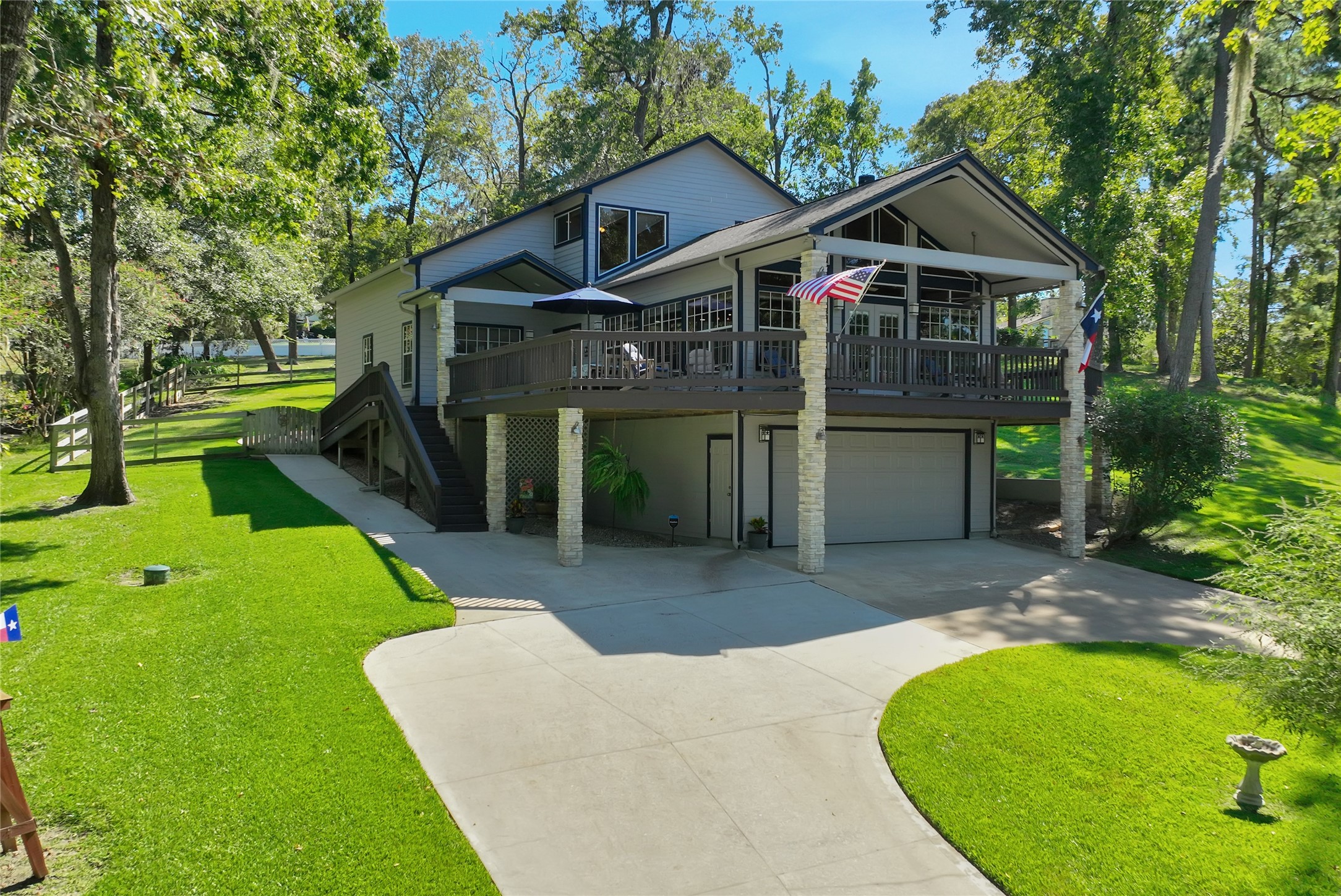 120 Lake Oaks Boulevard Coldspring TX 77331
