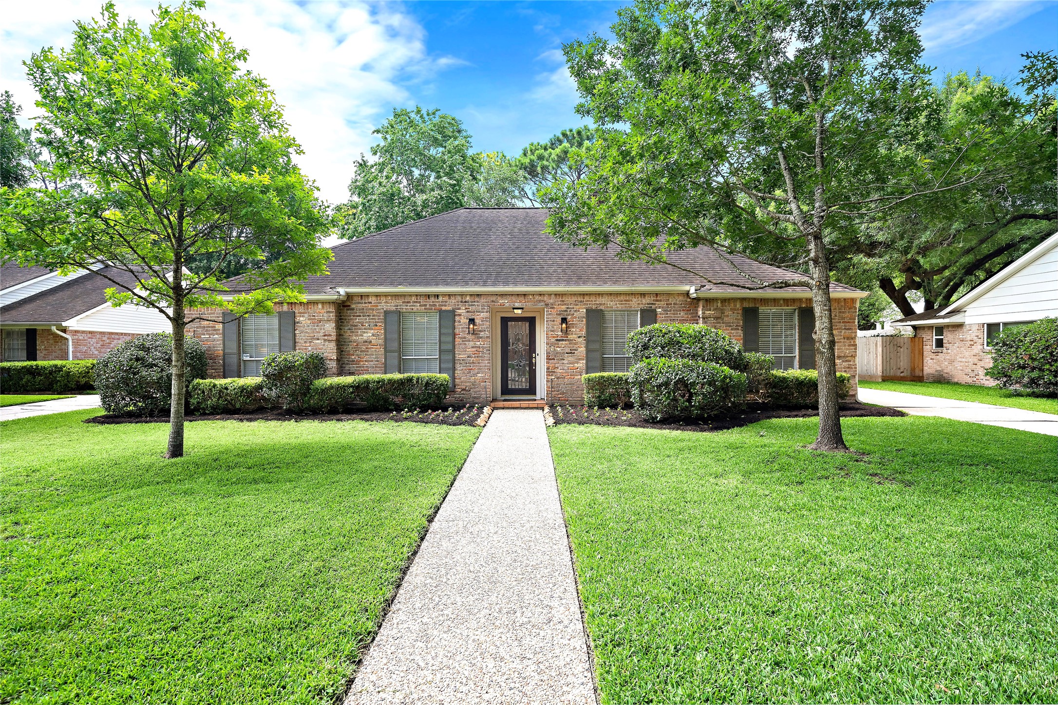 10915 Piping Rock Lane Houston TX 77042