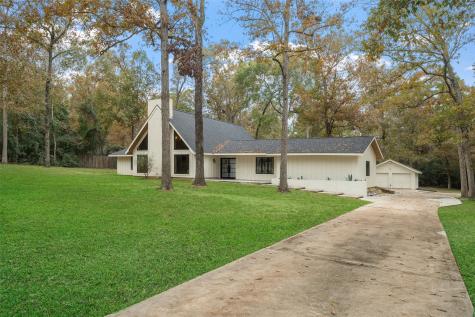 10090 Shady Hollow Drive Conroe TX 77304