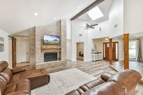 15022 Pleasant Valley Road Houston TX 77062