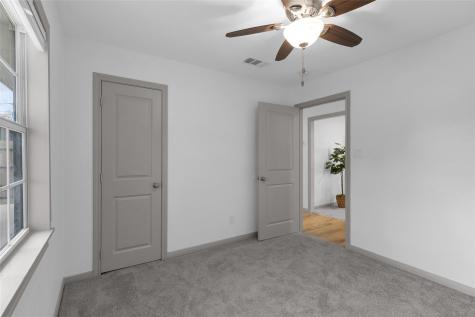 2934 Robertson Street Houston TX 77009