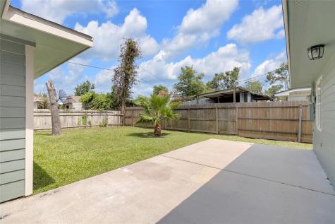 2934 Robertson Street Houston TX 77009