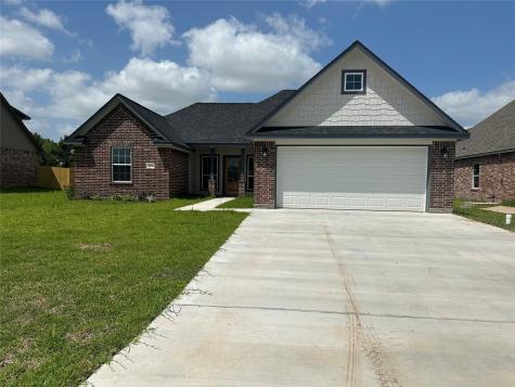 326 Yorktown Avenue Clute TX 77531
