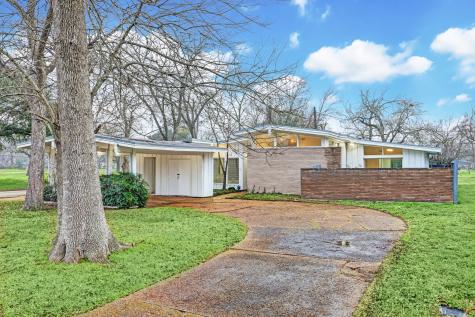 8803 Kennard Drive Houston TX 77074