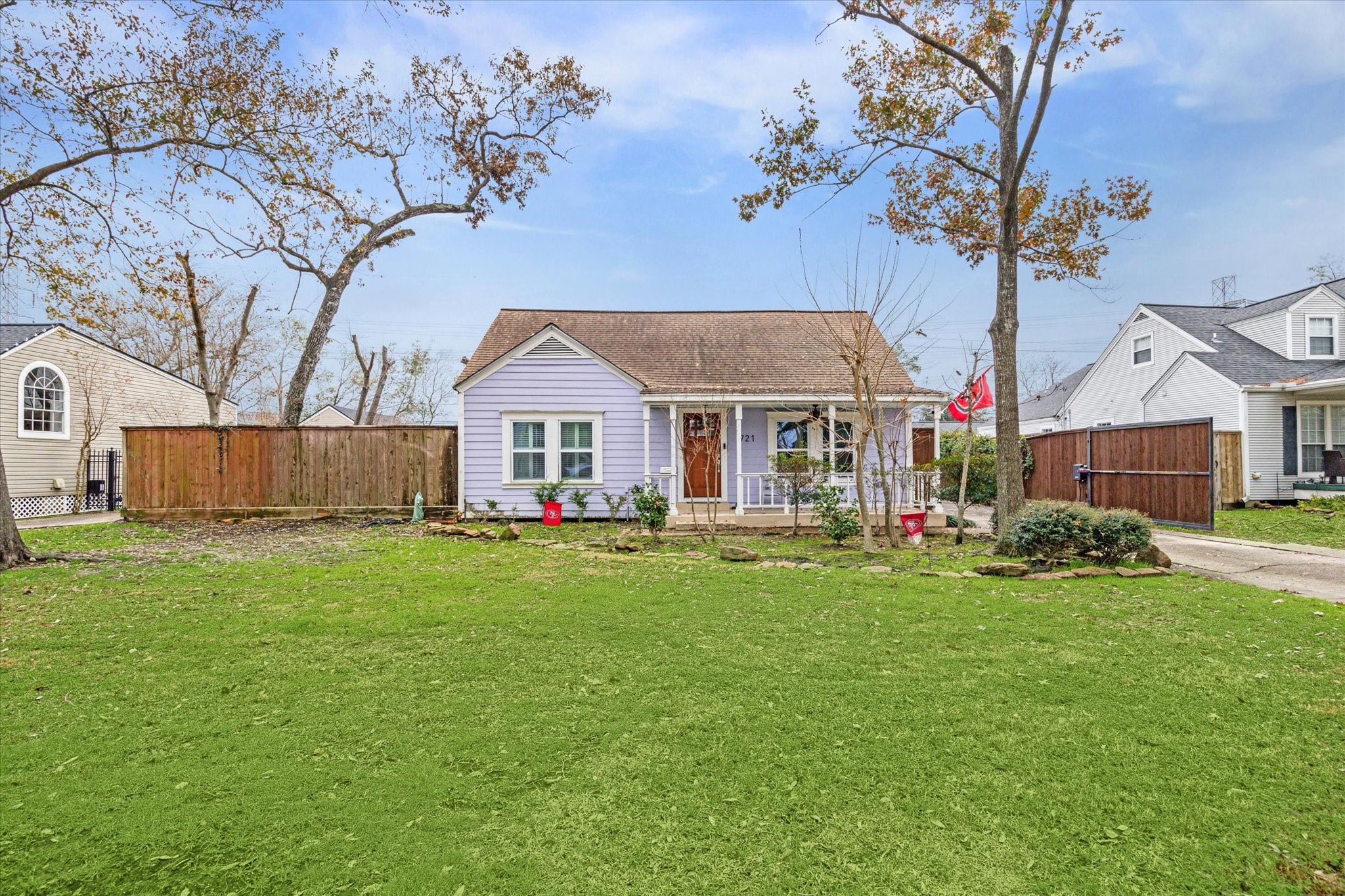 721 Sue Barnett Drive Houston TX 77018