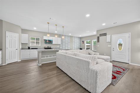 247 County Road 5102 L Cleveland TX 77327