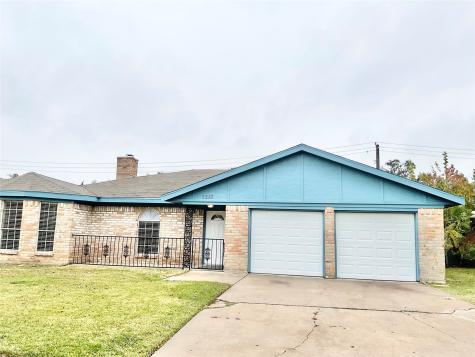 5213 Creekview Drive La Porte TX 77571