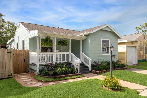4823 Avenue Q Galveston TX 77551