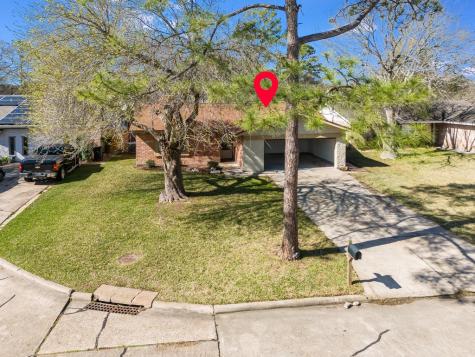 17142 Barcelona Drive Friendswood TX 77546