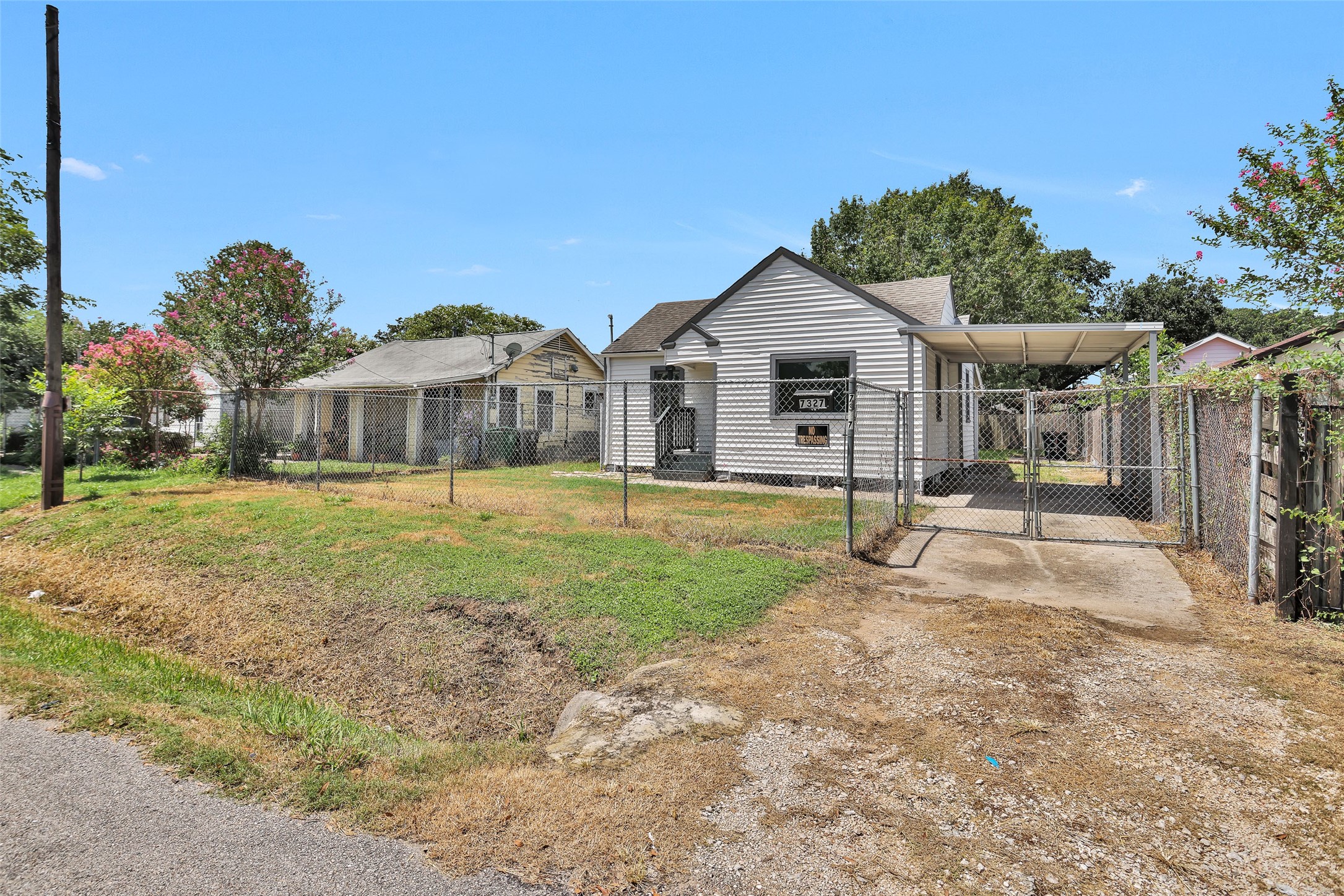 7327 Roswell Street Houston TX 77022