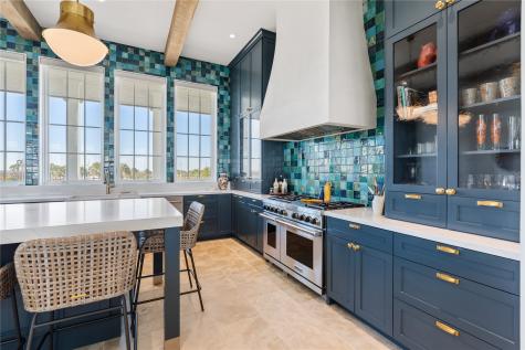 2409 E Seaside Drive Galveston TX 77550