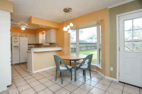 1809 Lazy Creek Lane Pearland TX 77581