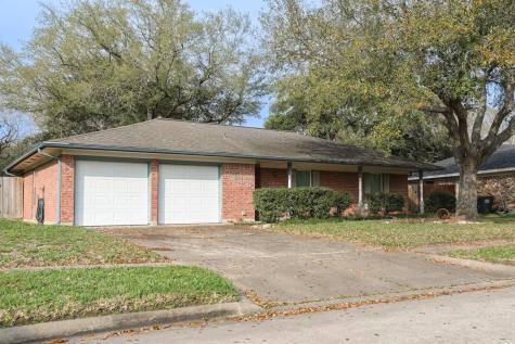 1809 Lazy Creek Lane Pearland TX 77581