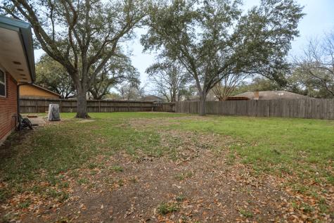 1809 Lazy Creek Lane Pearland TX 77581