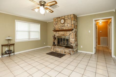 1809 Lazy Creek Lane Pearland TX 77581