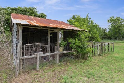 5530 Us Highway 90a W Shiner TX 77984