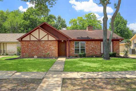 9815 Sagemoss Lane Houston TX 77089