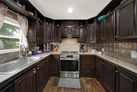 211 Crockett Trace Drive Conroe TX 77303
