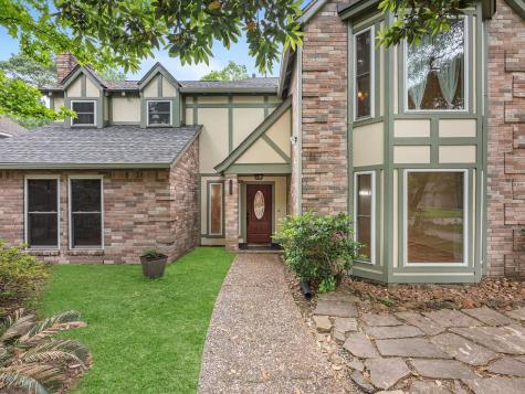 2039 Riverlawn Drive Kingwood TX 77339