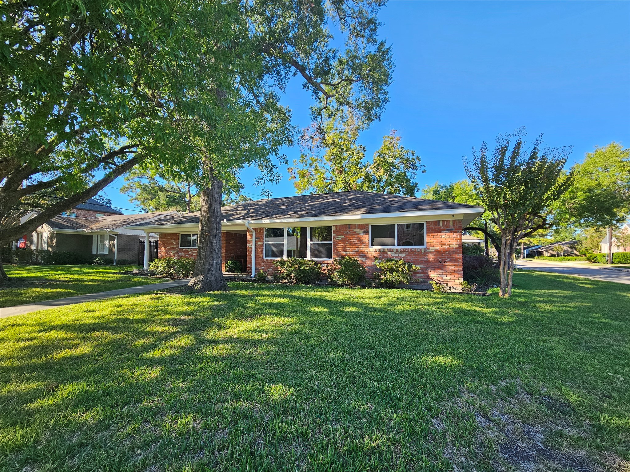 7802 Burgoyne Road Houston TX 77063