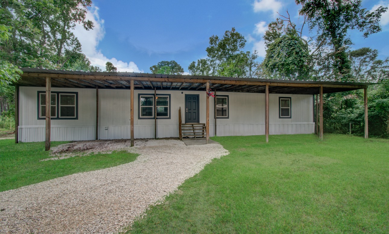 1071 County Road 2235 Cleveland TX 77327