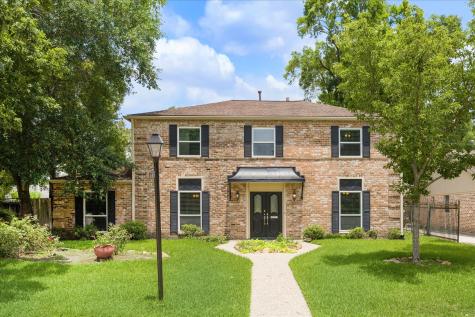 10118 Lynbrook Hollow Street Houston TX 77042