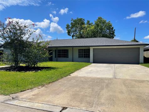 802 Maplewood Street Baytown TX 77520