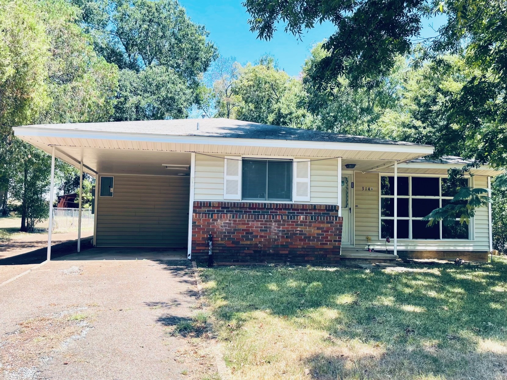 314 S 5th Street Crockett TX 75835
