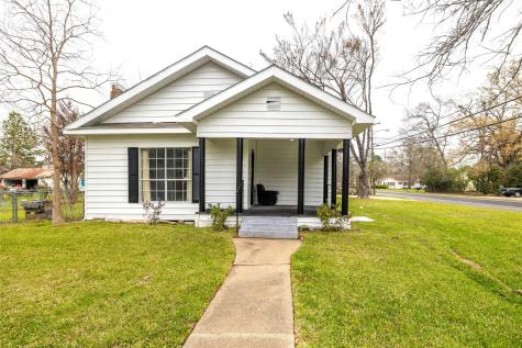 213 E North Street Livingston TX 77351