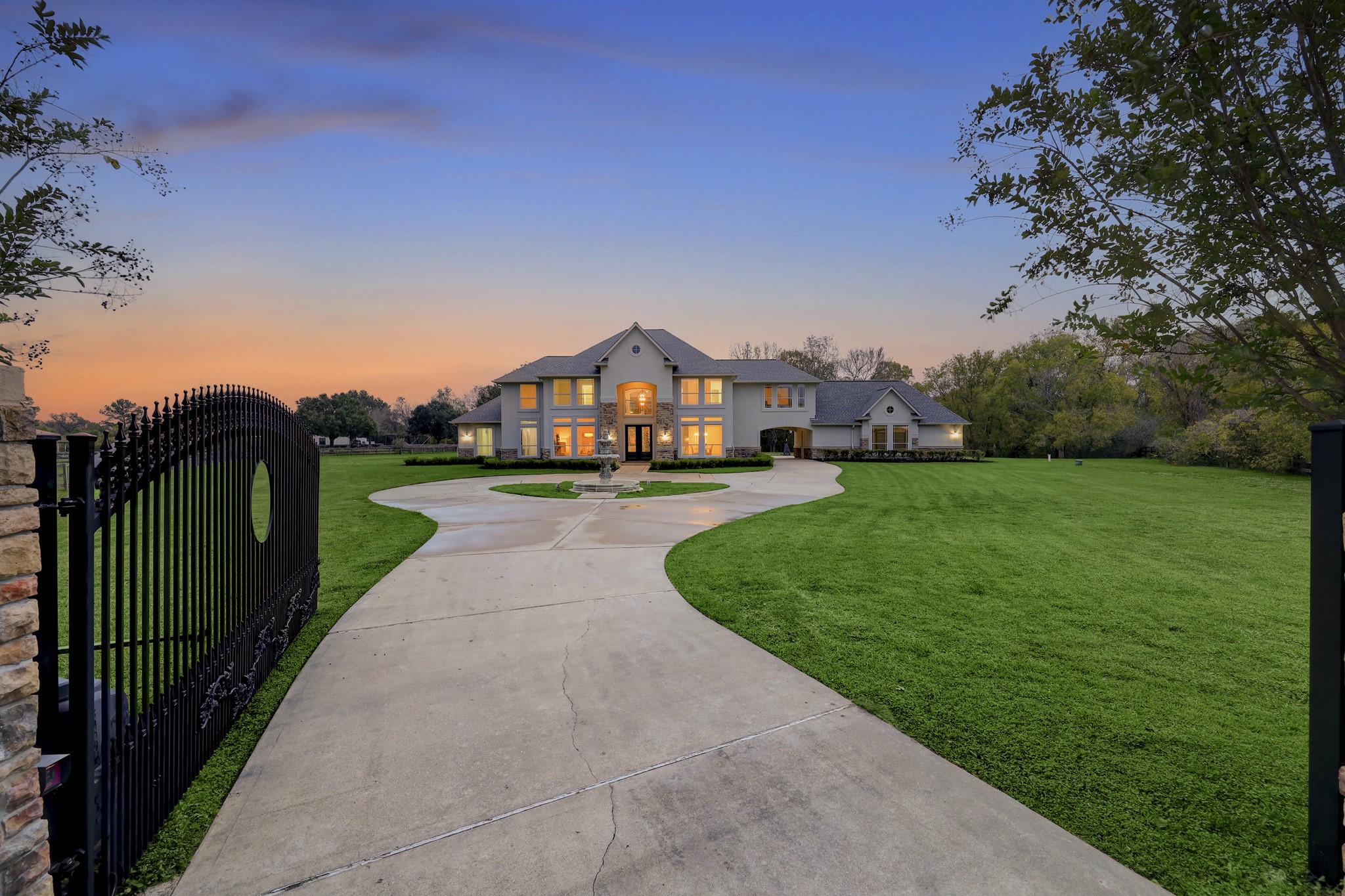 1402 River Cliff Court Richmond TX 77406