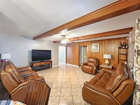 8827 Grape Street Houston TX 77036