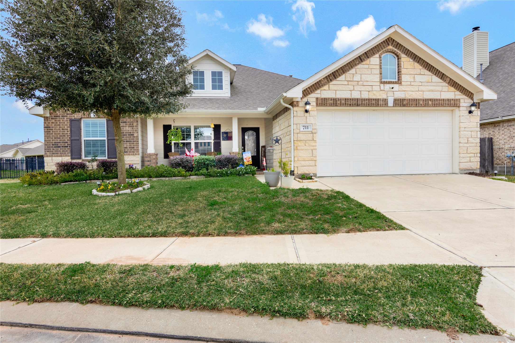 711 Buttercup Court Sealy TX 77474