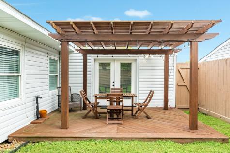 105 Marlin Avenue Galveston TX 77550