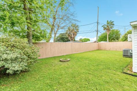 105 Marlin Avenue Galveston TX 77550