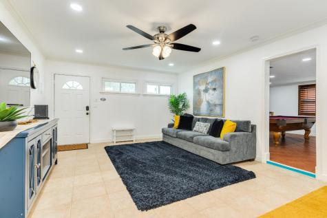 105 Marlin Avenue Galveston TX 77550