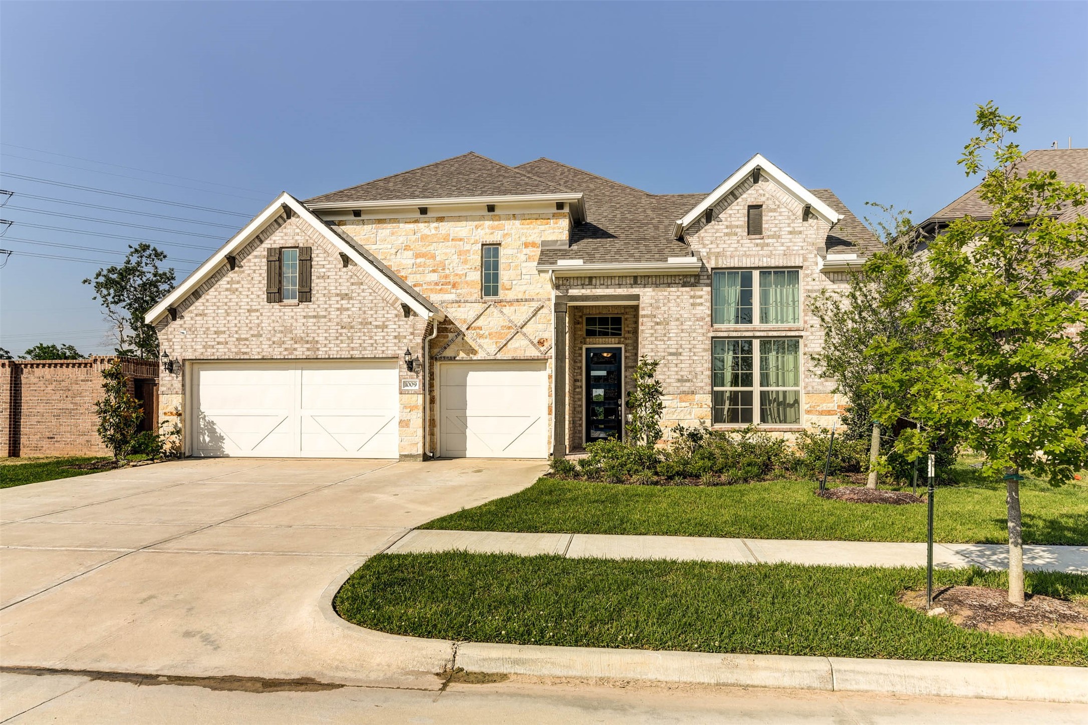 1009 Goose Creek Street Webster TX 77598