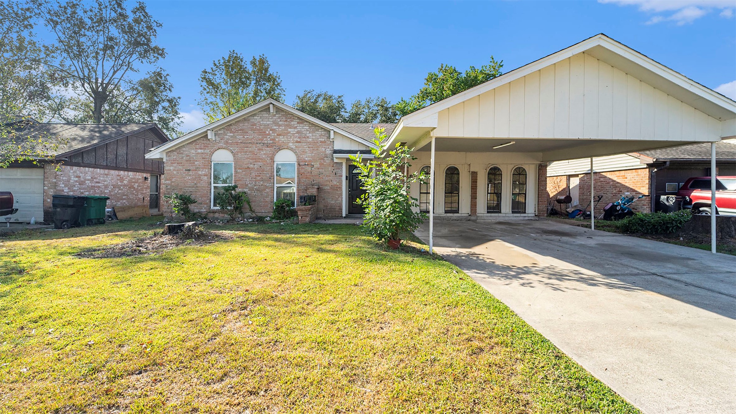 11042 Wood Shadows Drive Houston TX 77013