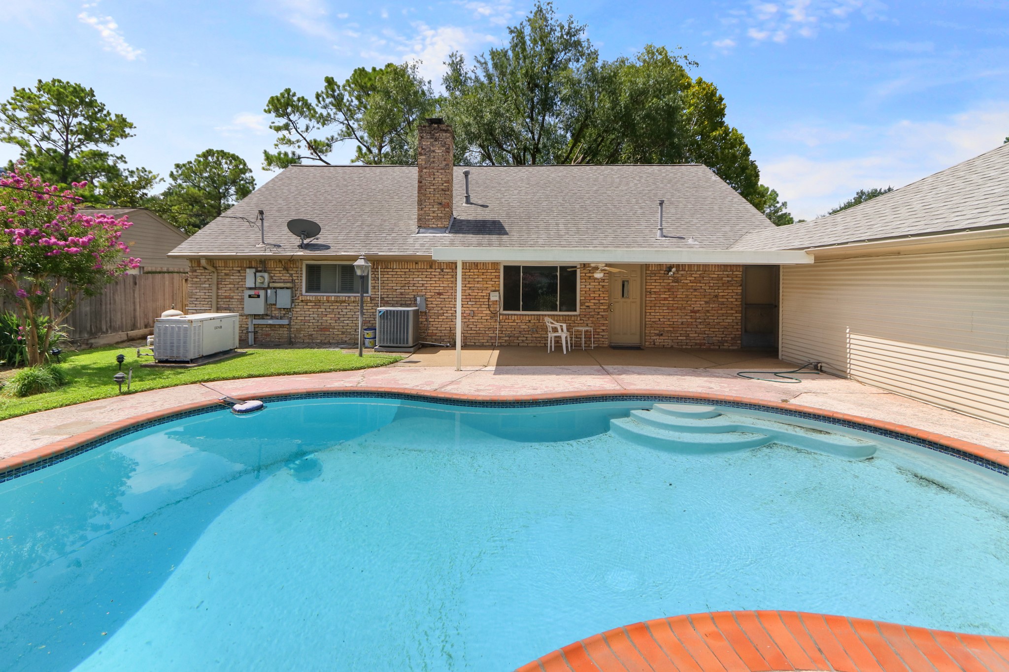 10702 Meadow Lake Lane Houston TX 77042