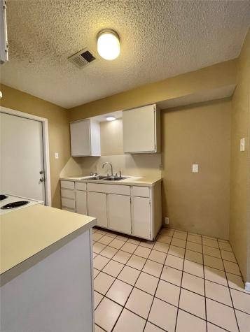 1510 N Avenue Q Freeport TX 77541