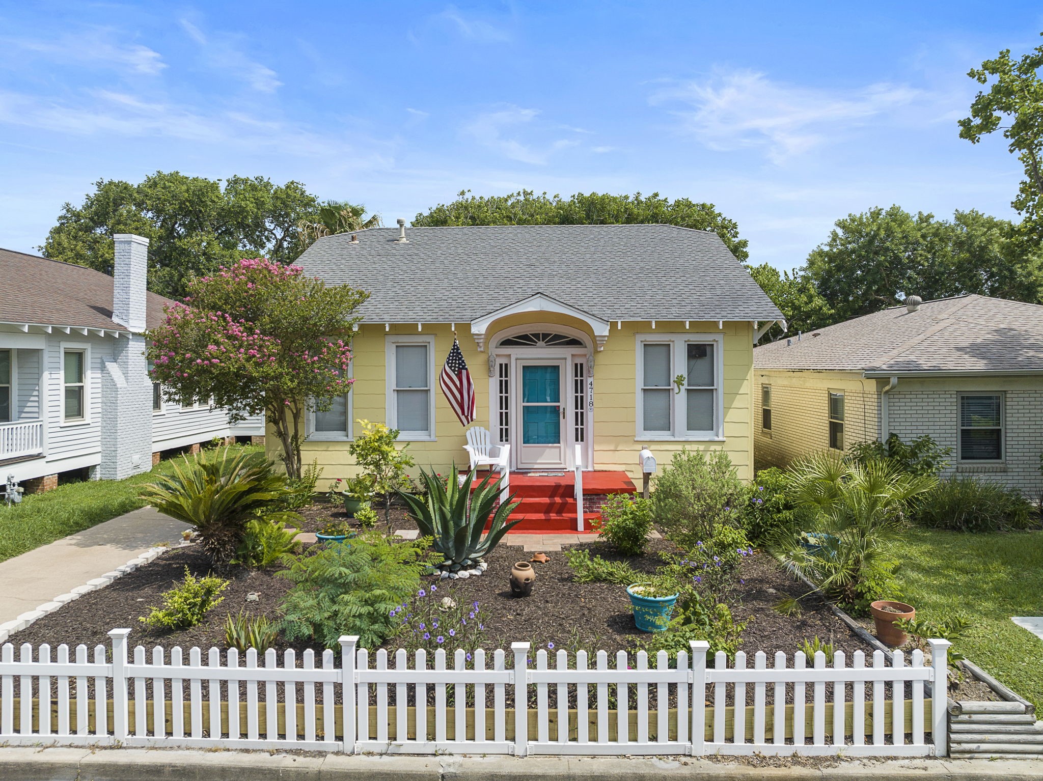 4718 Woodrow Avenue Galveston TX 77551