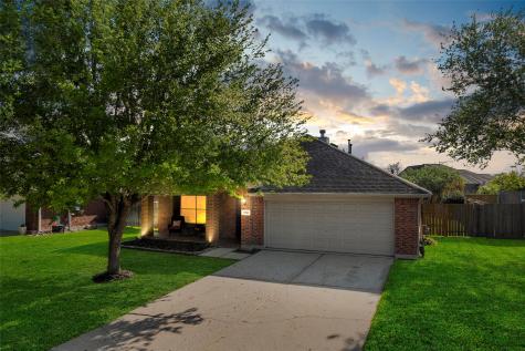 6541 Canyon Mist Lane Dickinson TX 77539