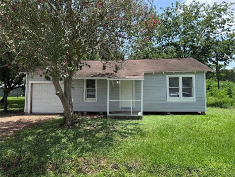1314 Ella Street El Campo TX 77437