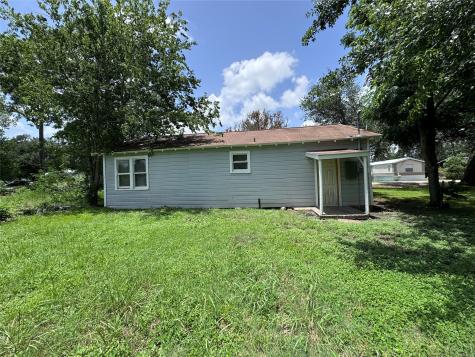 1314 Ella Street El Campo TX 77437