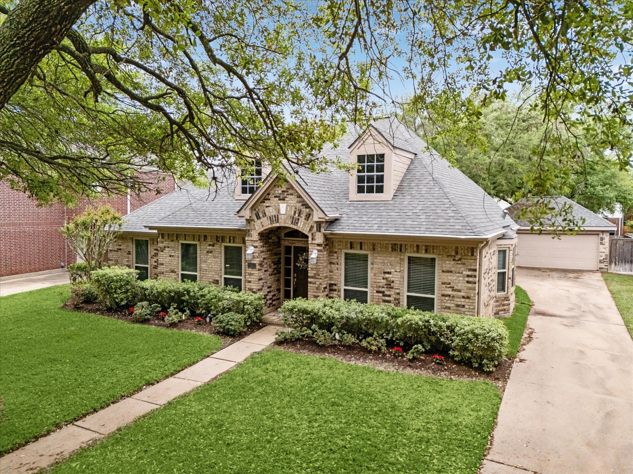 1510 S Gabriel River Circle Sugar Land TX 77478