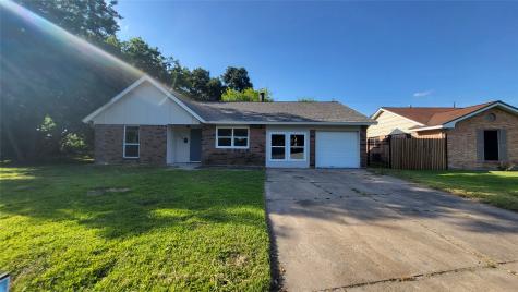 634 Hidden Valley Drive Houston TX 77037