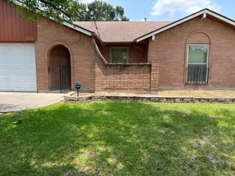 2020 Williamsburg Court N League City TX 77573
