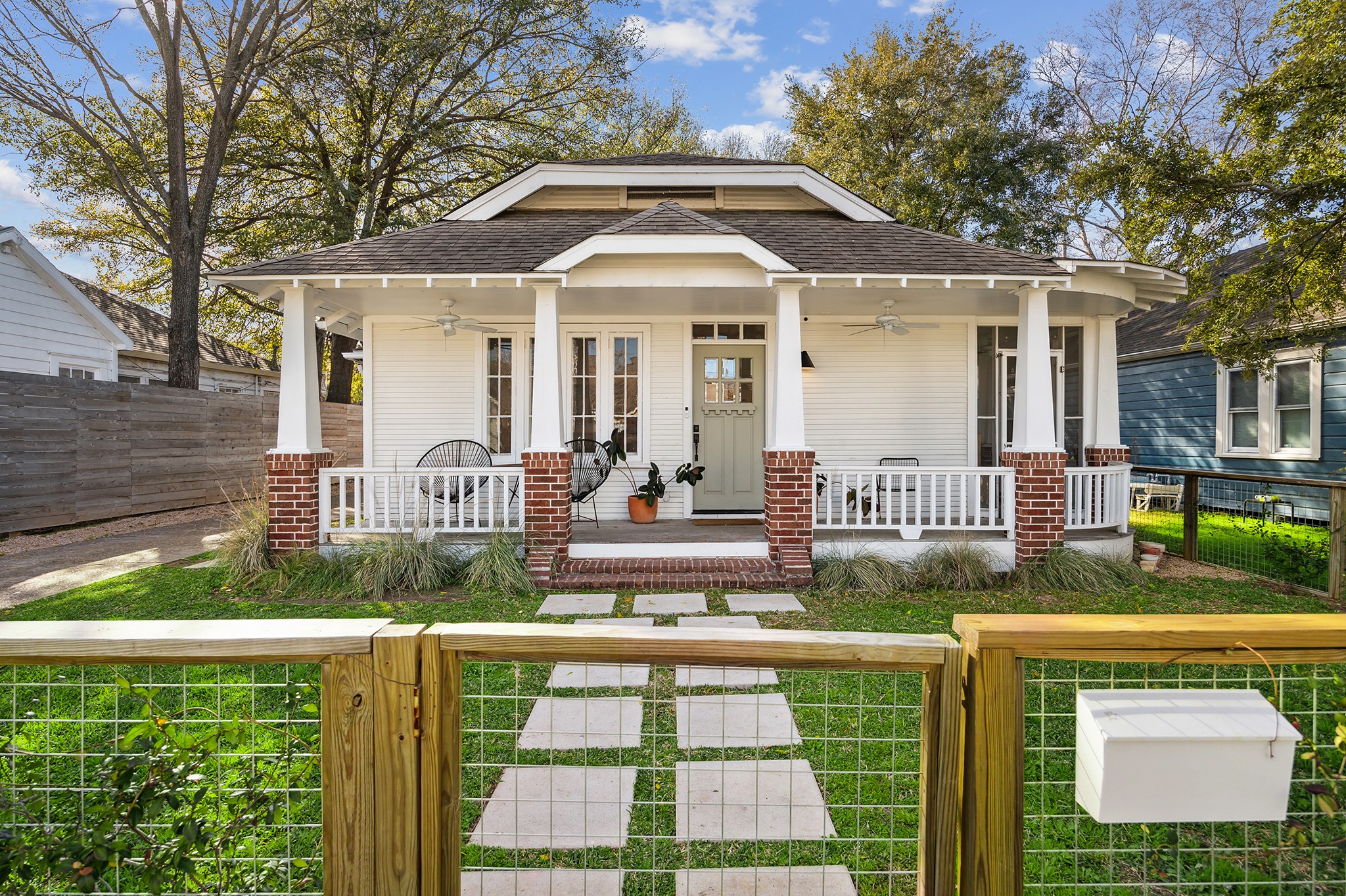 1115 Alexander Street Houston TX 77008