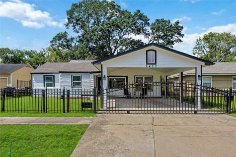 9422 Cathedral Drive Houston TX 77051