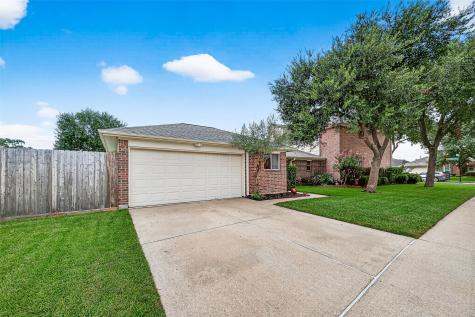 101 Summer Winds Drive La Porte TX 77571