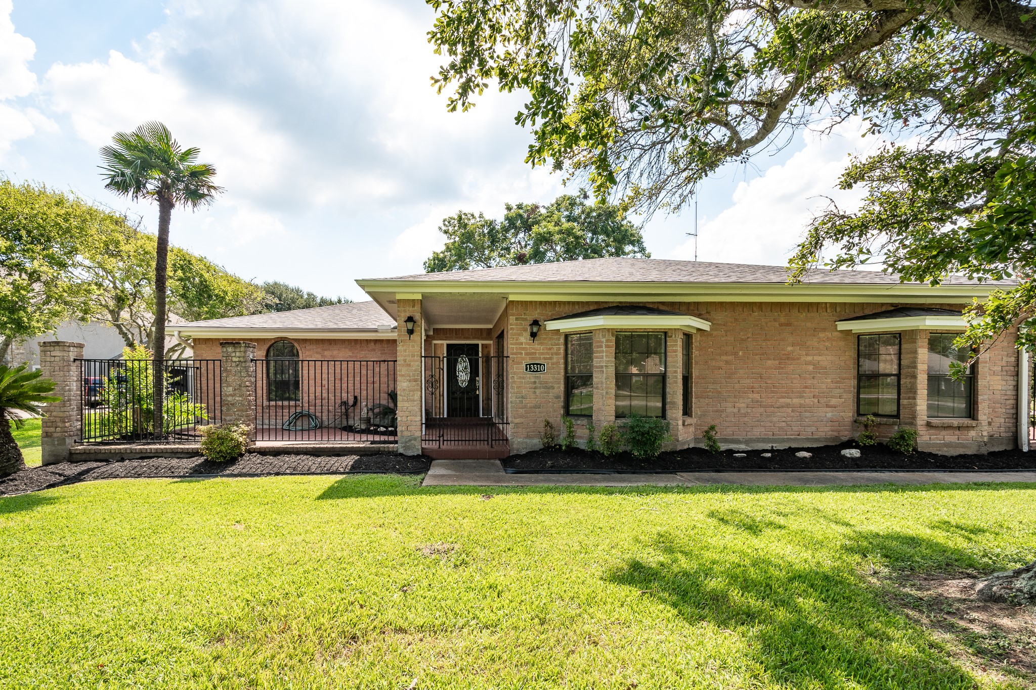 13310 Bay Place Beach City TX 77523